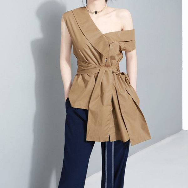 [EAM] Women Bandage Bow Asymmetrical Blouse New Skew Collar Short Sleeve Loose Fit Shirt Fashion Tide Spring Autumn 2020 J4950